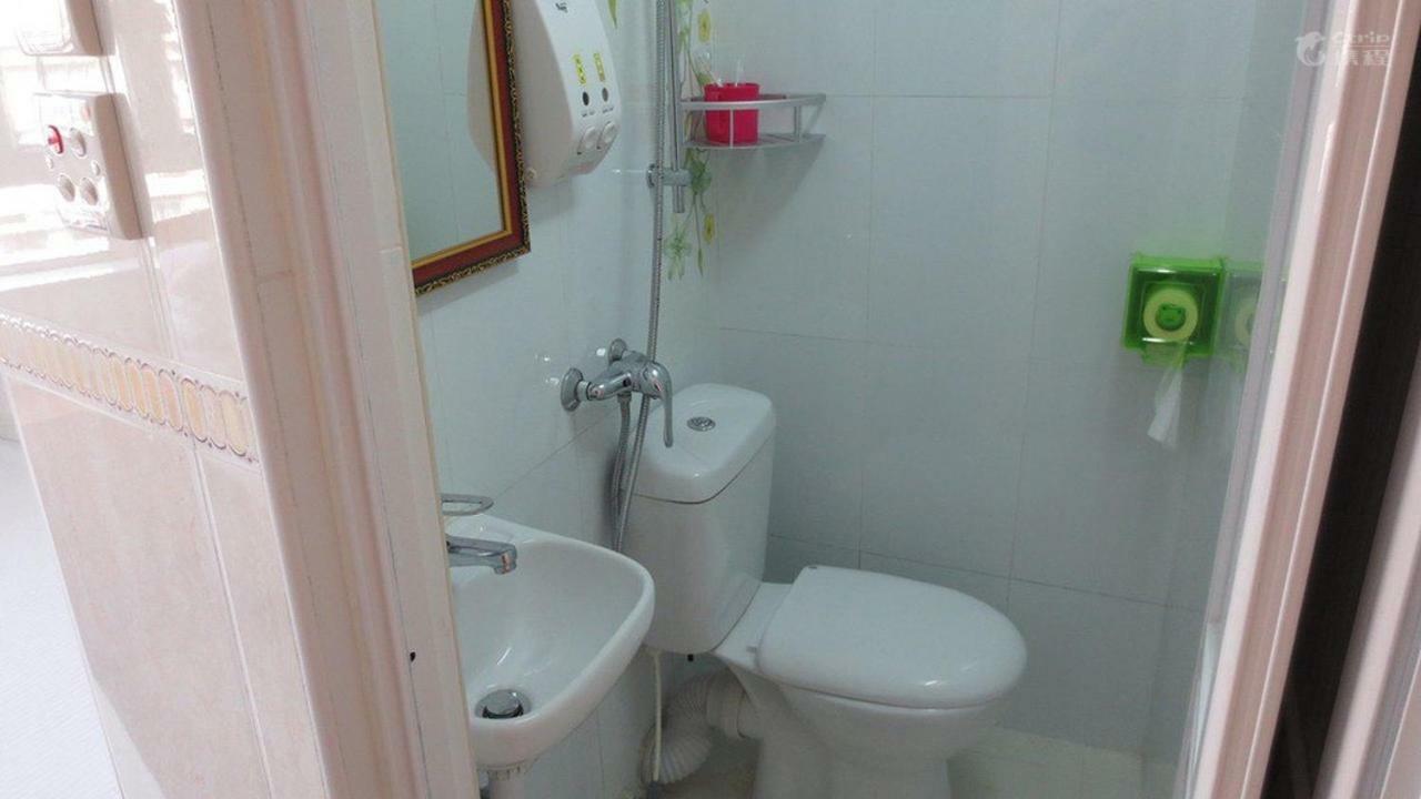Hong Kong Jiu Long Hostel Exterior photo